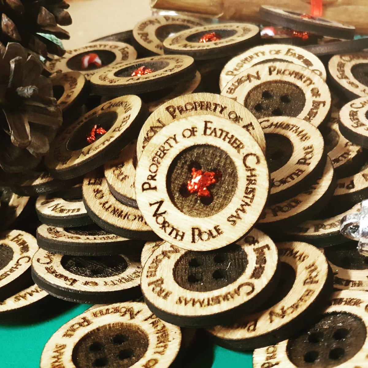 Santas lost button! Father Christmas, st nicholas. Children's surprise! Keep the magic alive this Christmas!