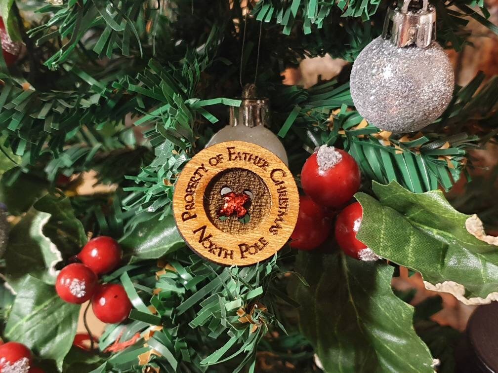 Santas lost button! Father Christmas, st nicholas. Children's surprise! Keep the magic alive this Christmas!