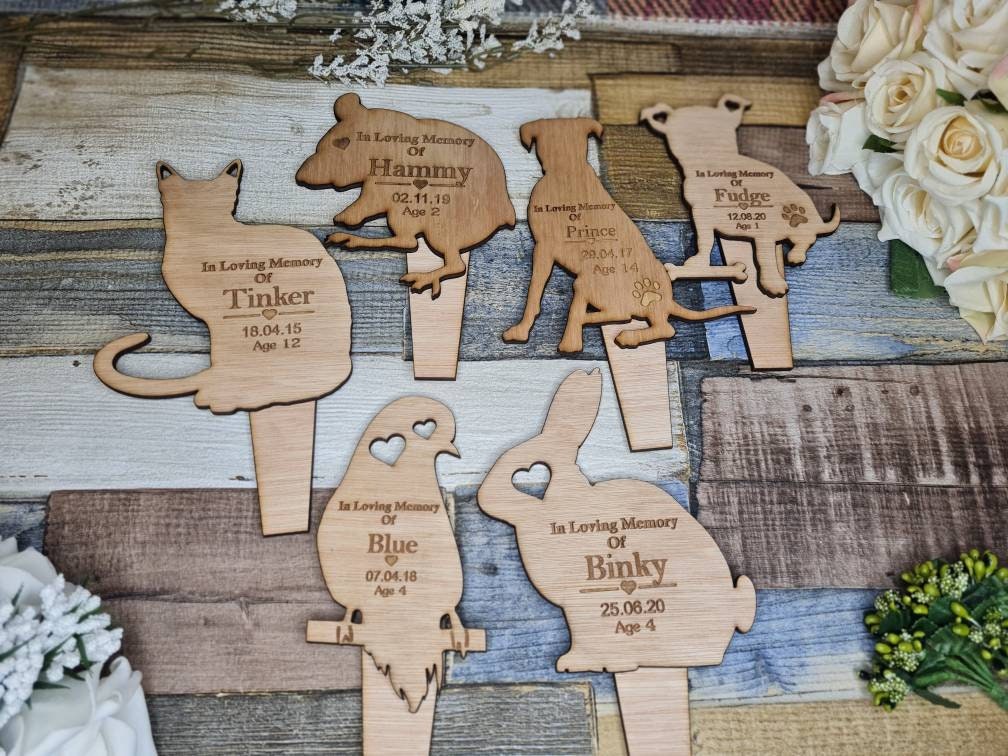 Pet memorial grave markers, garden shrine, Rabbit, Bunny, hamster, dog, cat, bird, budgie, puppy, personalised.