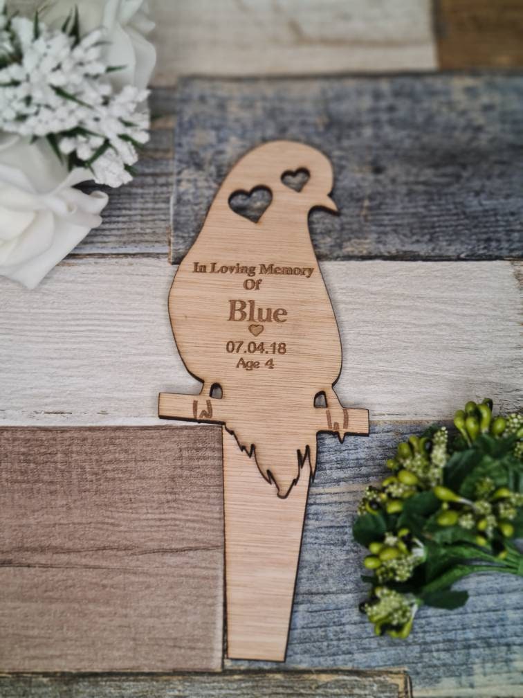 Pet memorial grave markers, garden shrine, Rabbit, Bunny, hamster, dog, cat, bird, budgie, puppy, personalised.