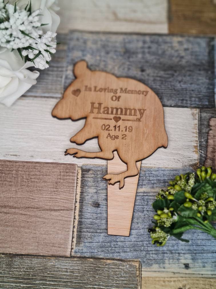 Pet memorial grave markers, garden shrine, Rabbit, Bunny, hamster, dog, cat, bird, budgie, puppy, personalised.