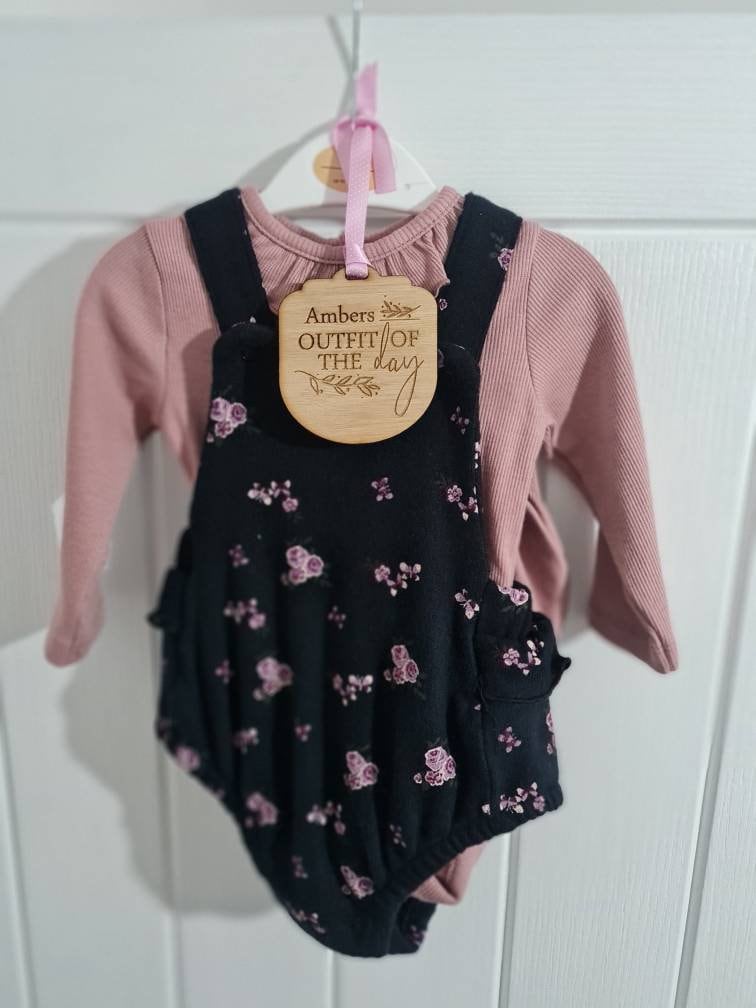 Personalised outfit of the day hanger clothes tag! OOTD, flatlay, photography prop, new baby, children's clothes item!