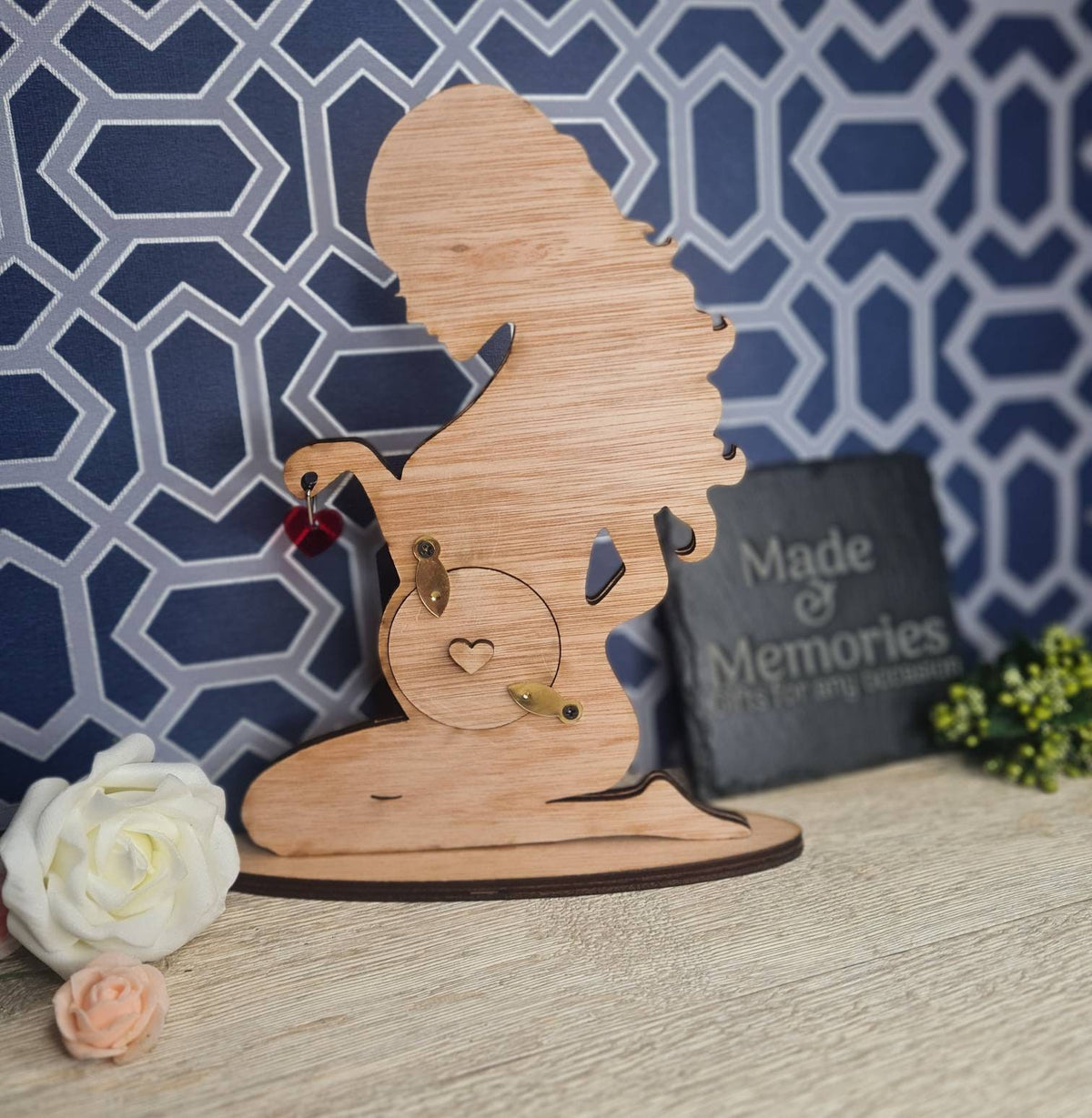 Stunning silhouette ultrasound photo frame! Baby scan picture frame. Single mum? Mother? New baby. Baby shower gift. Christening