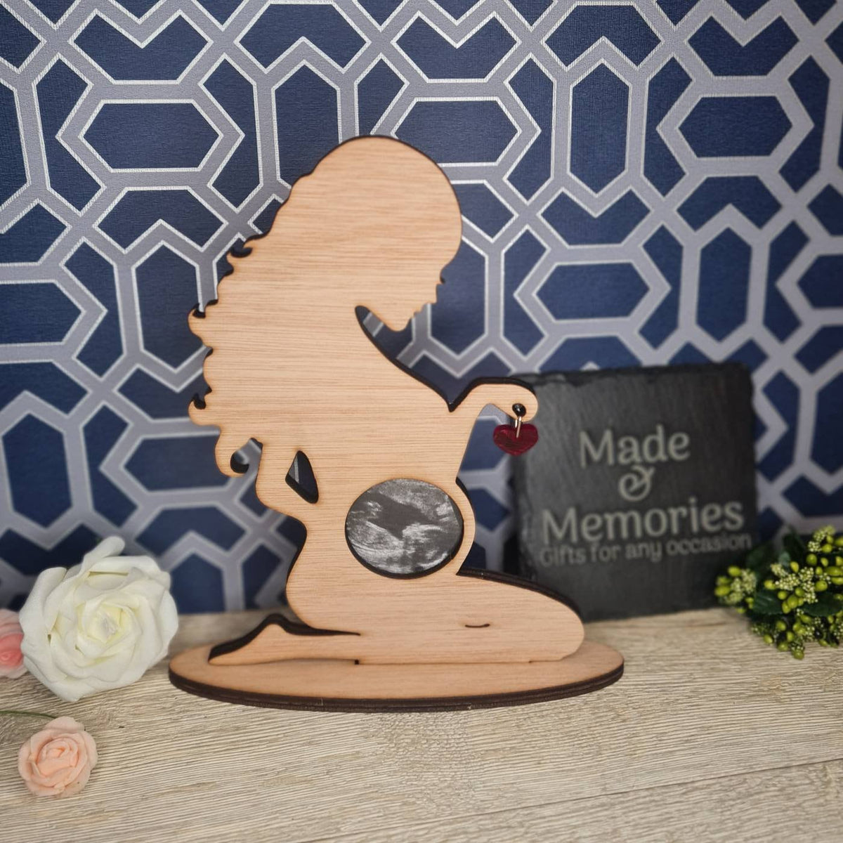 Stunning silhouette ultrasound photo frame! Baby scan picture frame. Single mum? Mother? New baby. Baby shower gift. Christening