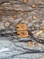 Mr & Mrs keychains, various Orientation, great gift for any occasion, anniversary, valentines day, birthday, moving in gift, wedding