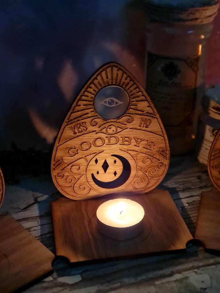 Ouija board game planchette - Candle display stand - Beautiful yet spooky Halloween decoration - novelty - decor - home - zombie - witch