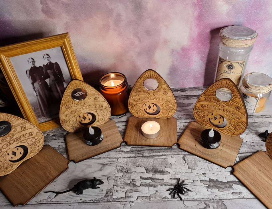 Ouija board game planchette - Candle display stand - Beautiful yet spooky Halloween decoration - novelty - decor - home - zombie - witch