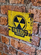 Novelty wooden sign decoration - Fallout shelter - Perfect gift for kids bedroom - dad - grandad - husband - fiancée - boyfriend - Man cave