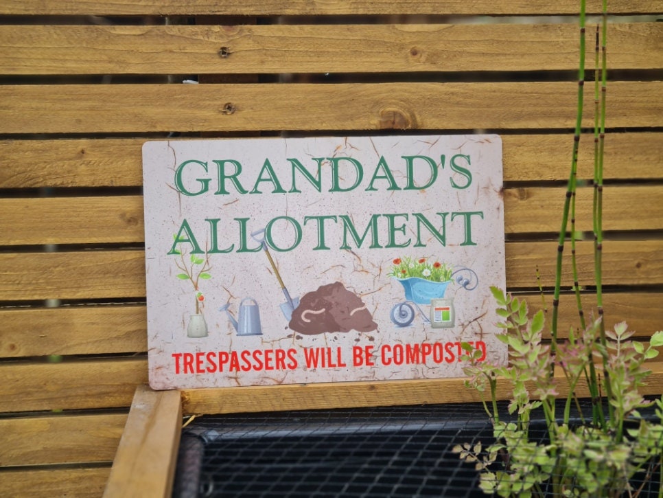 Funny personalised novelty wooden sign - Garden - Allotment - Shed - Perfect gift for dad - grandad - husband - Grandma - birthday present