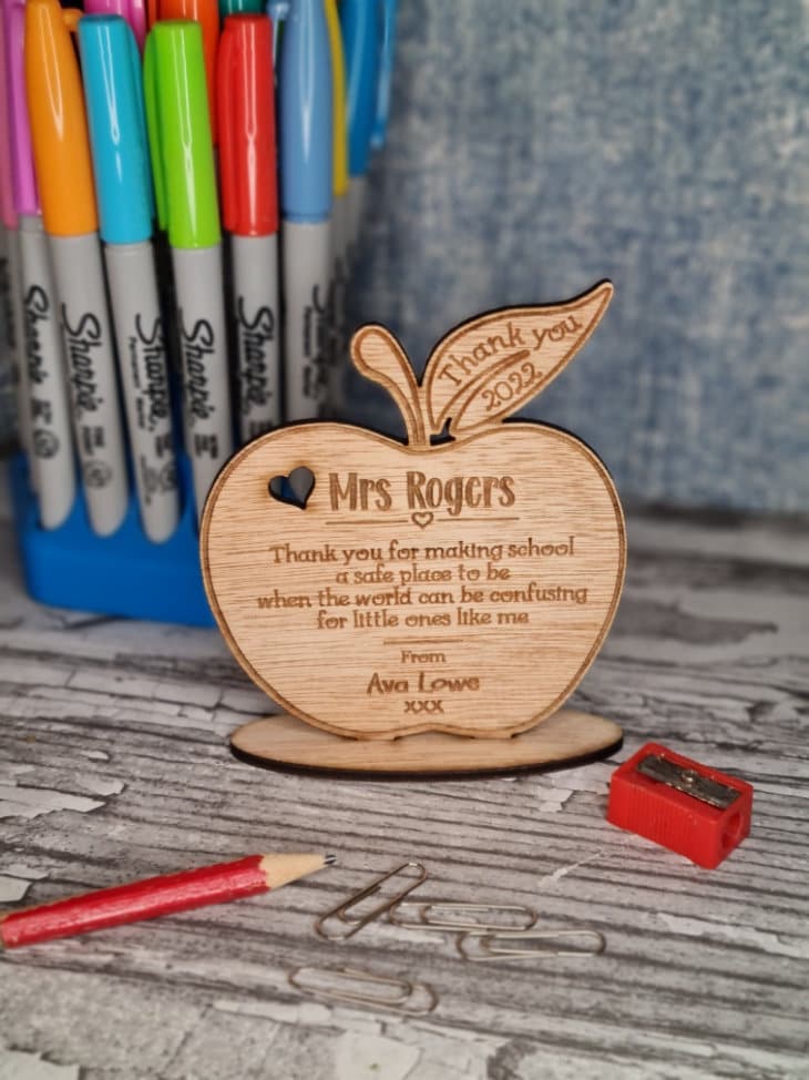 personalised apple desk ornament - Teacher thank you gift - graduation - Teacher - teaching - thank you gift - end of term present - Plaque