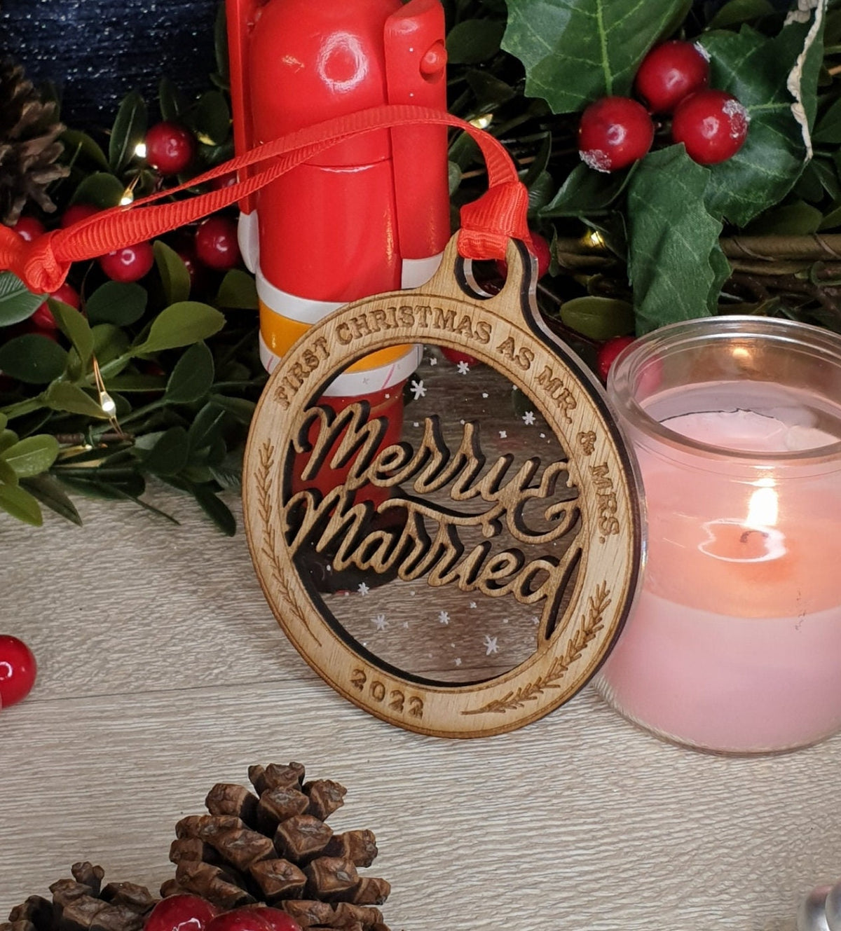 Personalised Merry & Married Christmas name bauble - Beautiful xmas decoration - decor - present - secret santa - wedding - first married