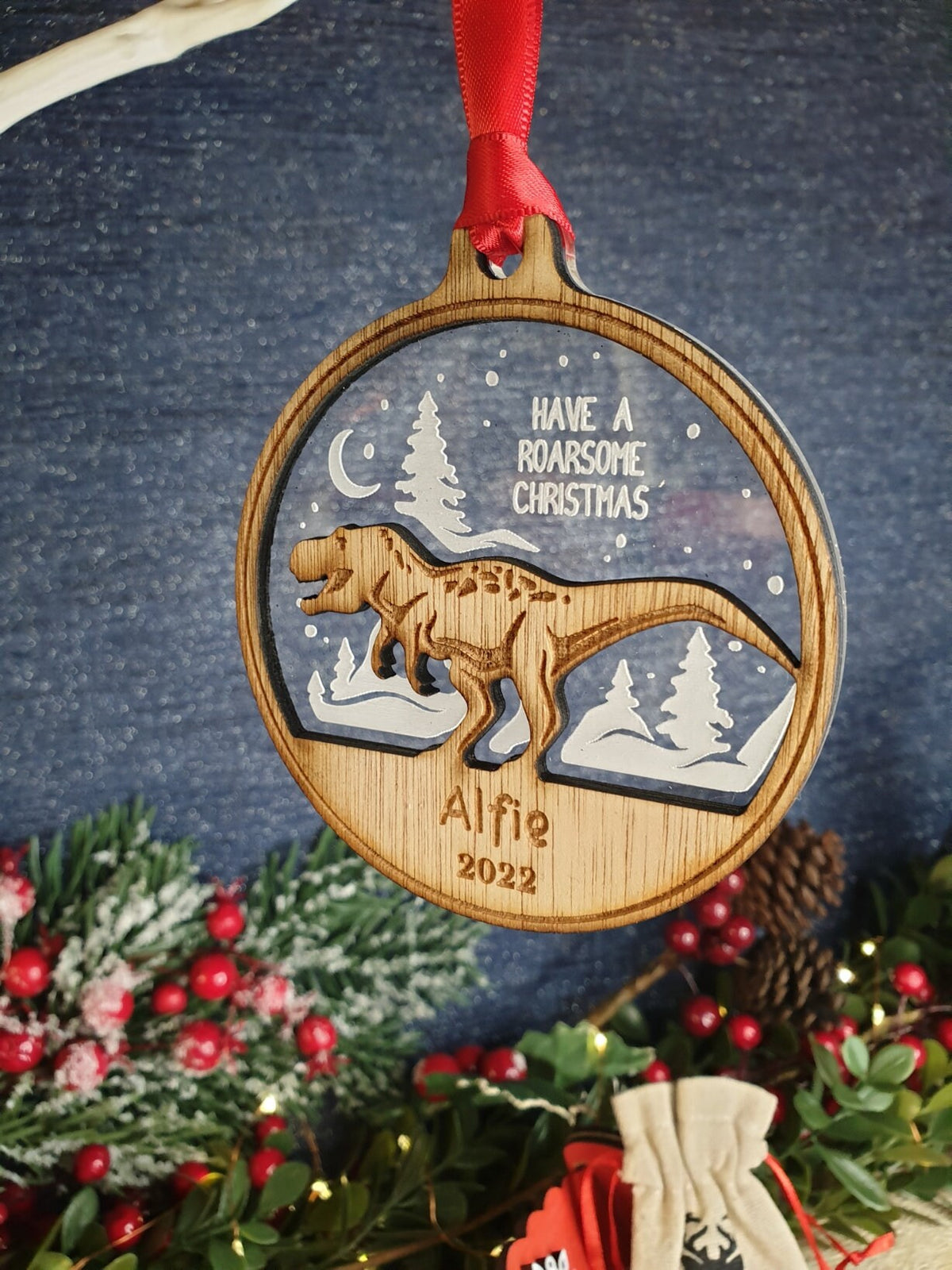 Personalised Dinosaur Christmas Bauble – Name Ornament T-Rex / Jurassic Dino – Baby’s First Xmas Gift