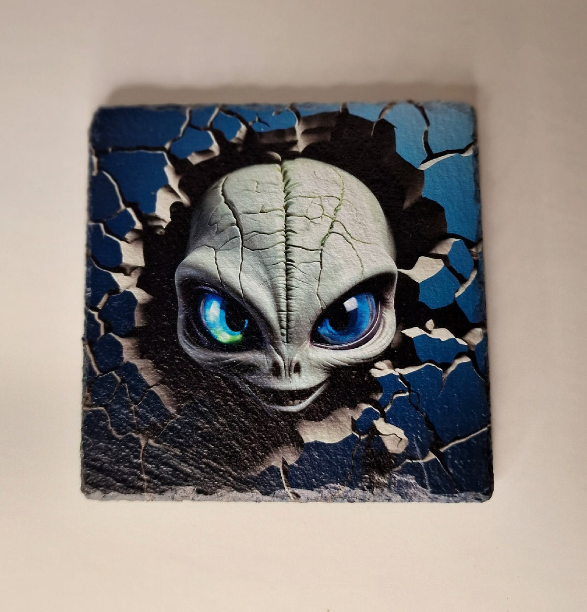 Alien breakout Coaster - Candle display stand - Space - UFO decoration - novelty - decor - home - Area 51 - Conspiracy - space ship - Planet