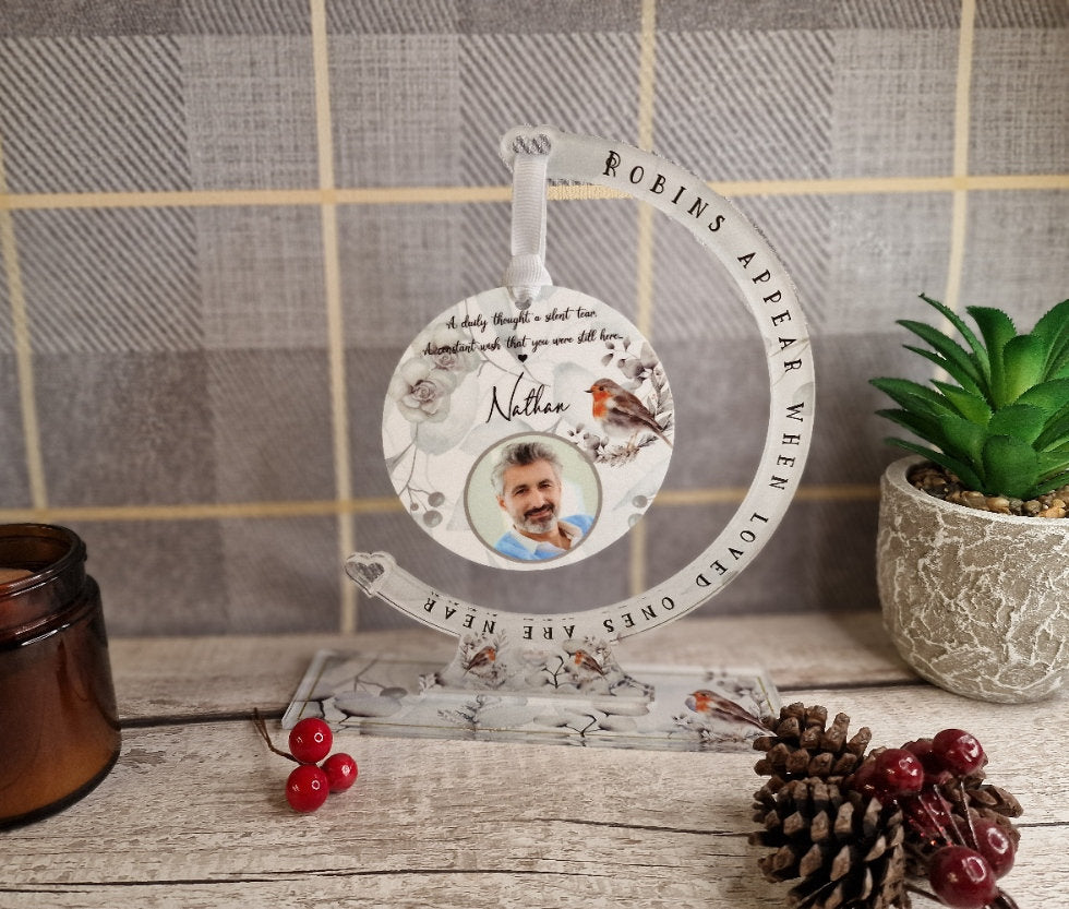 Personalised robin bauble hanger - Stunning remembrance item - Add your own wording - Display - memories - anniversary of death, Grave decor