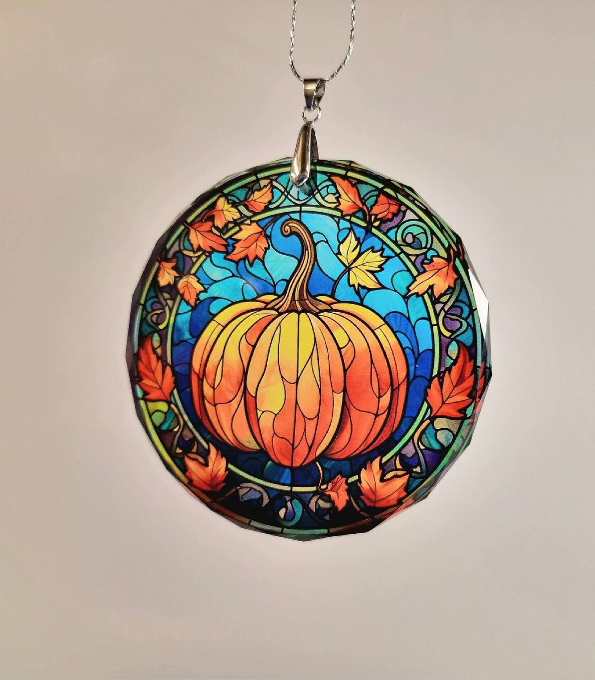 Glass Diamond Cut edge Pumpkin Hanging SunCatcher Ornament - Bauble - Decoration - Stocking filler - Stained Glass - Gift - Present - Hallo