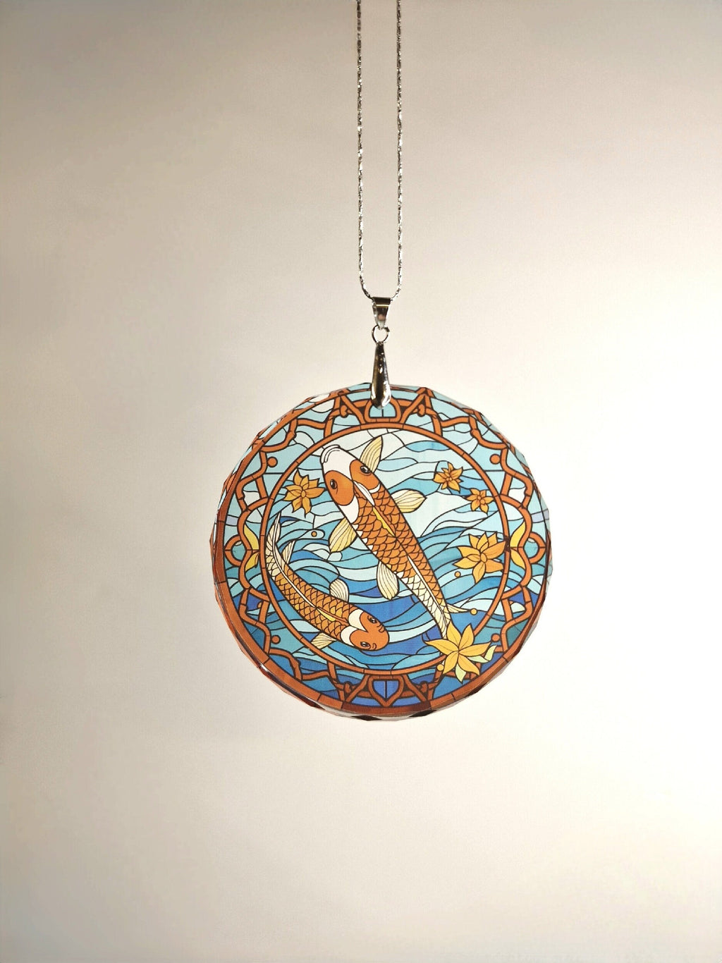 Glass Diamond Cut edge Carp SunCatcher Ornament - Bauble - Decoration - Stocking filler - Stained Glass - Gift - Present - Koi Pond - Jap