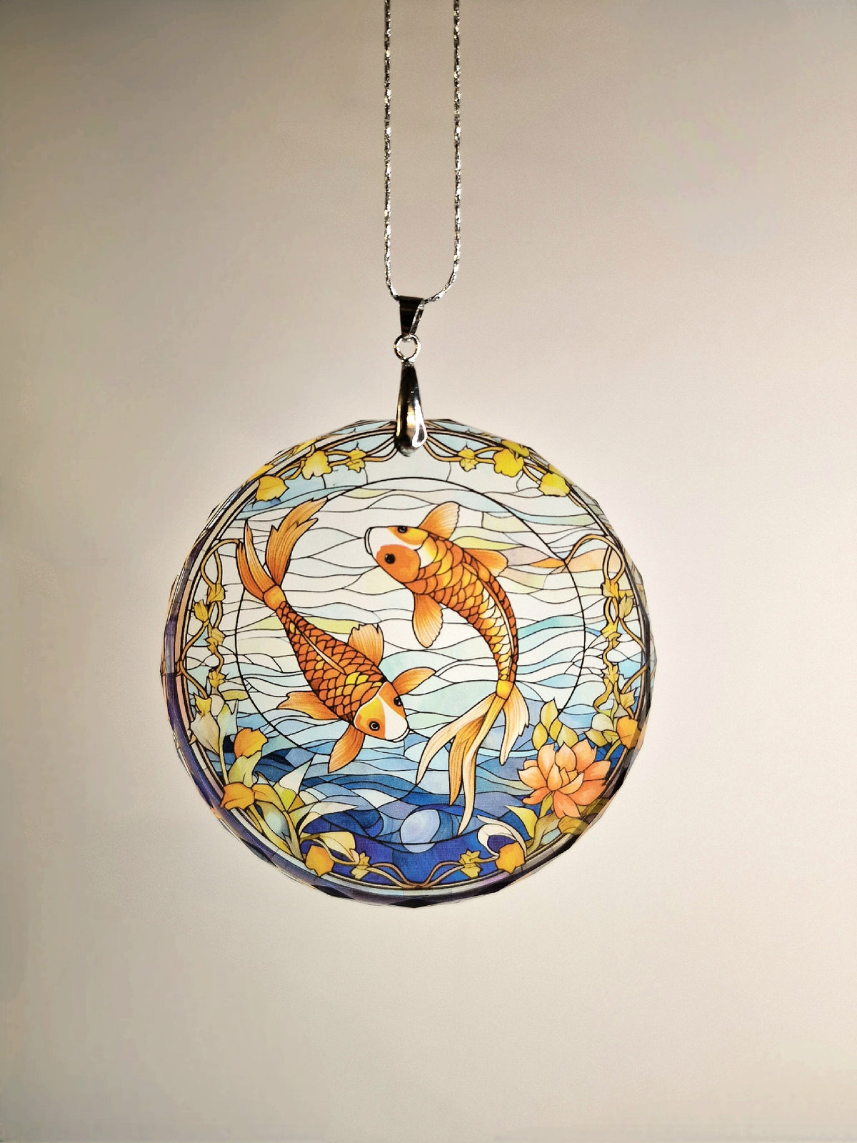 Glass Diamond Cut edge Carp SunCatcher Ornament - Bauble - Decoration - Stocking filler - Stained Glass - Gift - Present - Koi Japanese