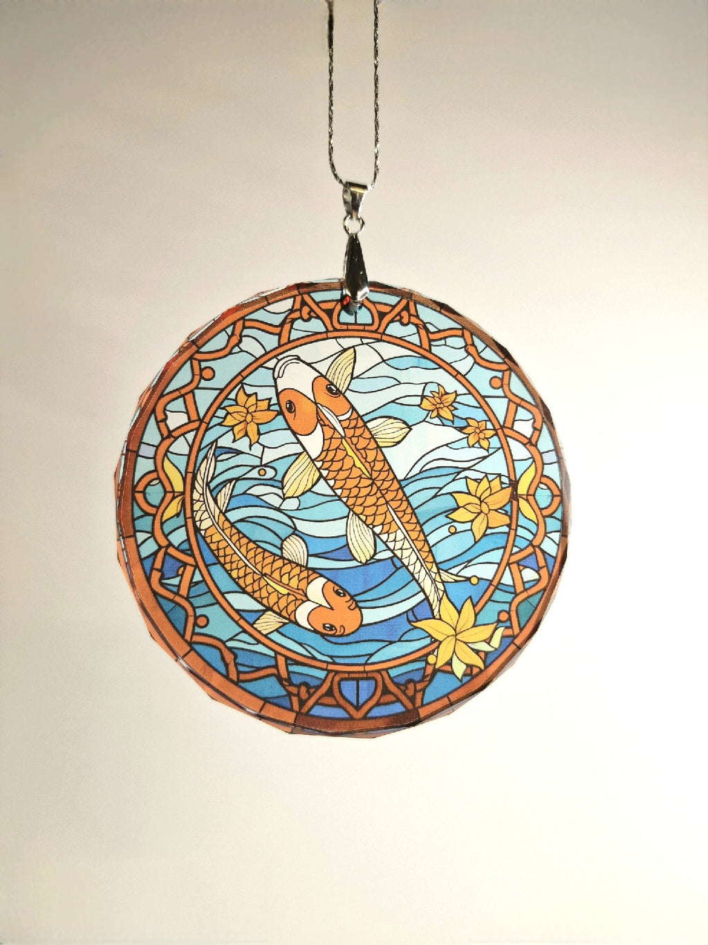 Glass Diamond Cut edge Carp SunCatcher Ornament - Bauble - Decoration - Stocking filler - Stained Glass - Gift - Present - Koi Pond - Jap