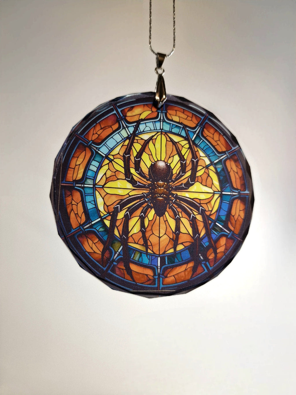 Glass Diamond Cut edge Spider SunCatcher Ornament - Bauble - Decoration - Stocking filler - Stained Glass - Gift - Present - Halloween