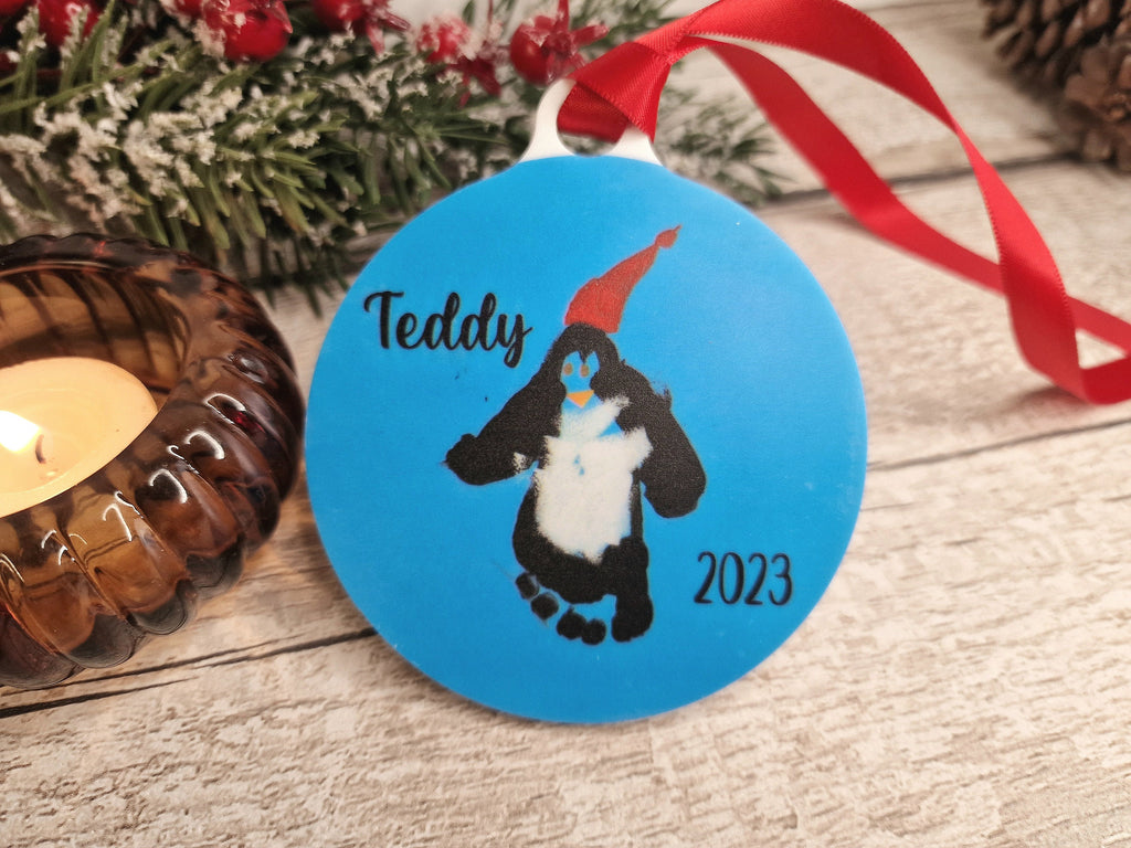 Children's drawing or painting onto a bauble - keepsa - Christmas tree decoration - Secret Santa - Gift - Decor - kids - school - Present