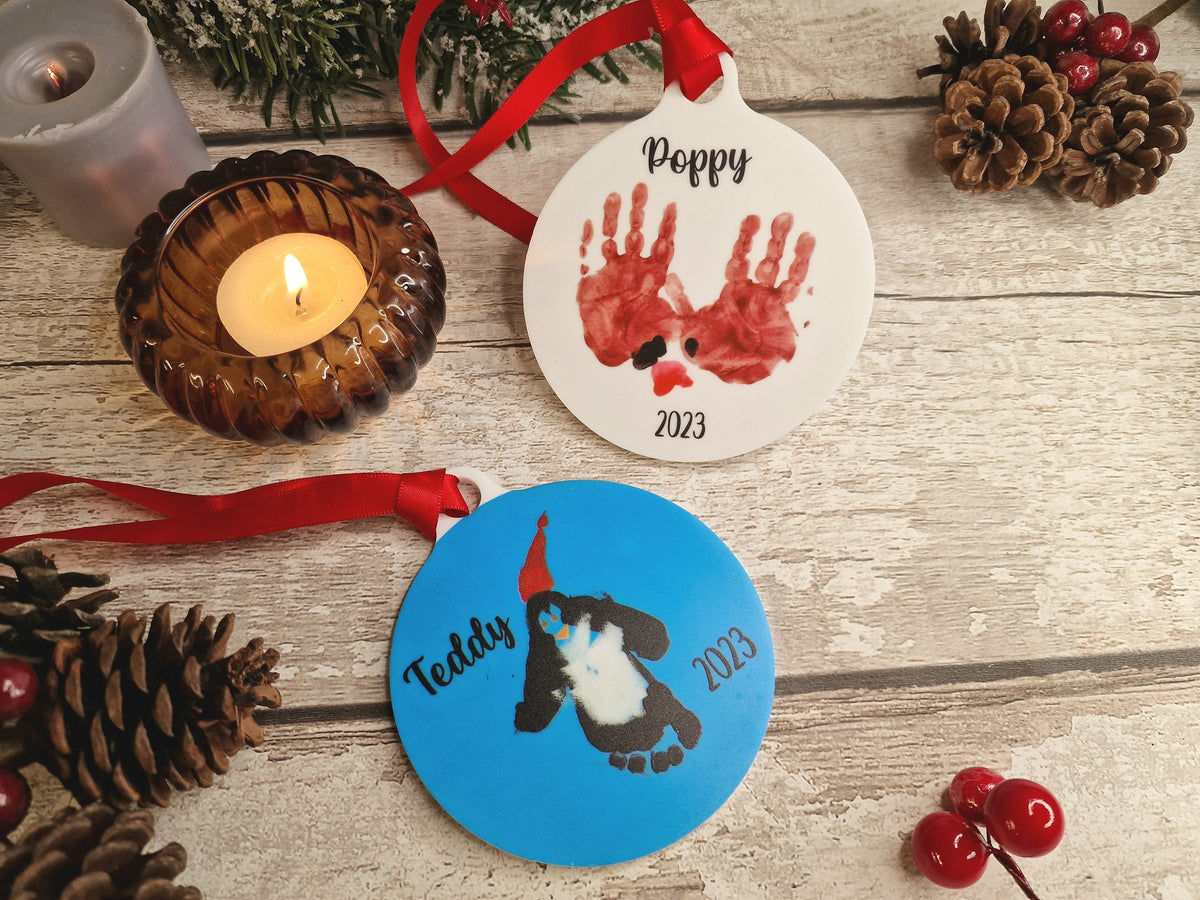 Children's drawing or painting onto a bauble - keepsa - Christmas tree decoration - Secret Santa - Gift - Decor - kids - school - Present