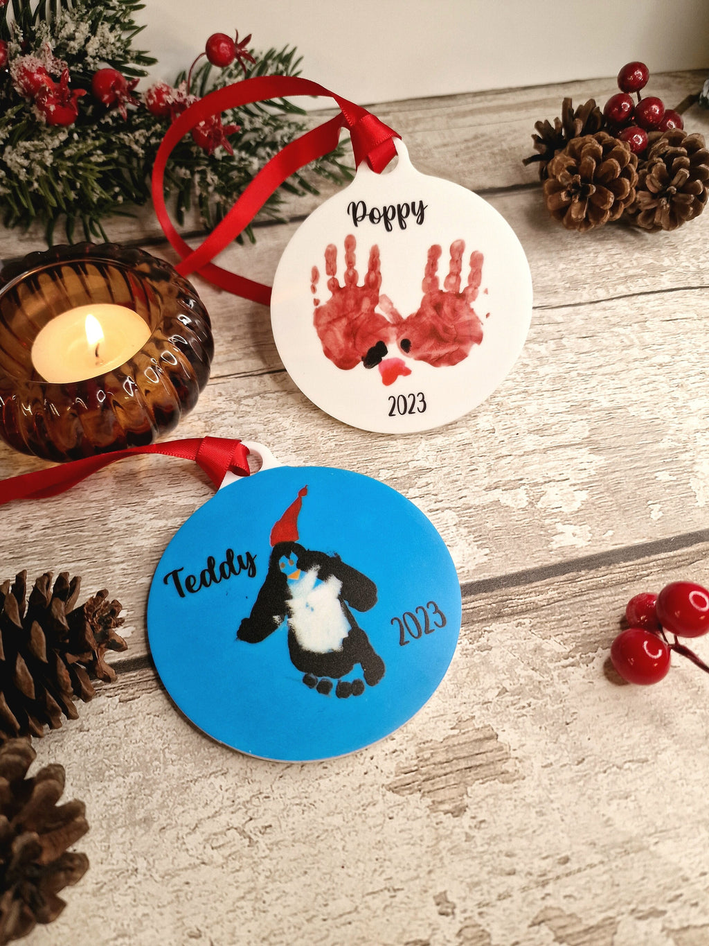 Children's drawing or painting onto a bauble - keepsa - Christmas tree decoration - Secret Santa - Gift - Decor - kids - school - Present