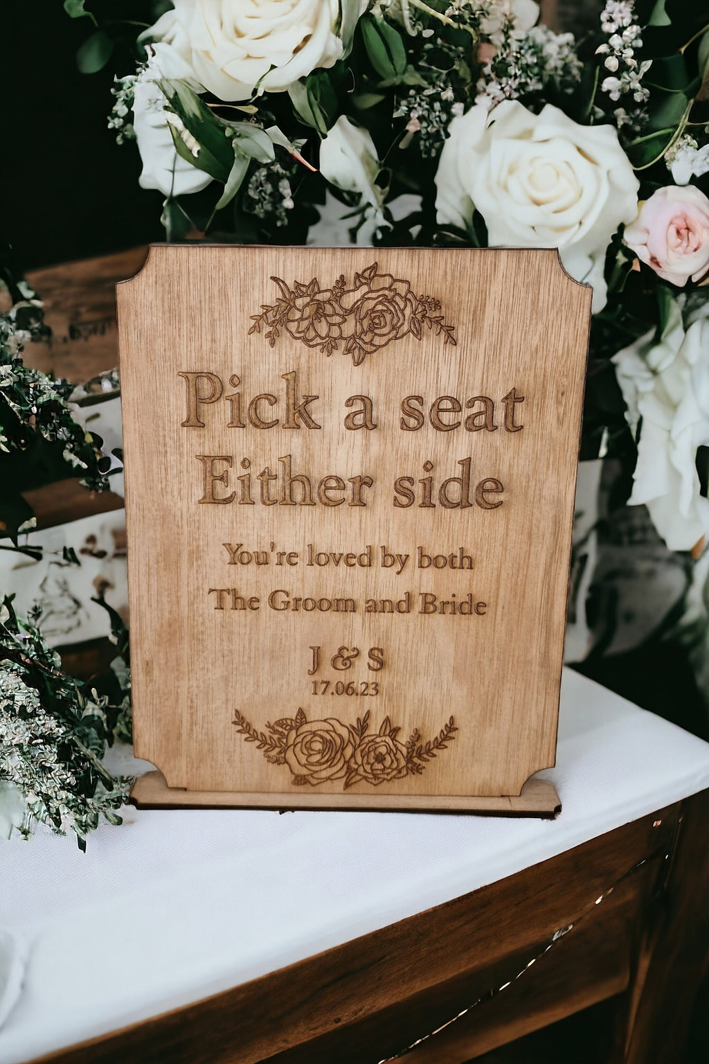 Personalised rustic wedding sign for seating - Unique - Display - Family - marriage sign - photography - flatlay - decoration -