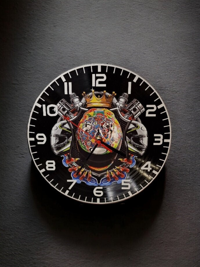 Motorbike Clock - superbike - Offroad - Bike - Crosser - Scrambler - Display - Man Cave - Bar - Decor - made with re-purposed vinyl records