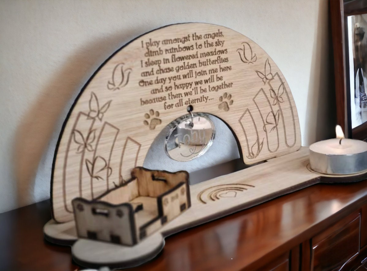 personalised pet memorial candle holder with poem. Stunning rememberance item. Display, memories, dog, cat, anniversary of death, birth.