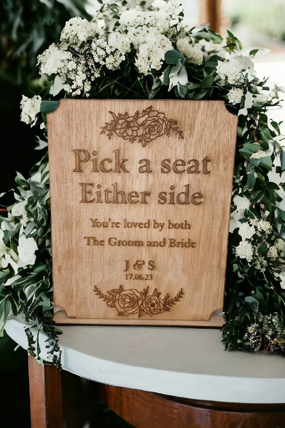 Personalised rustic wedding sign for seating - Unique - Display - Family - marriage sign - photography - flatlay - decoration -