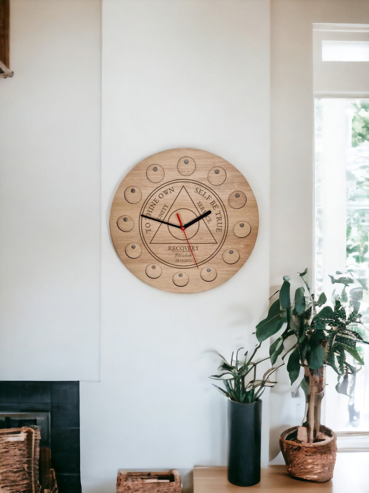 Personalised Recovery Token Display Clock - Chips - Personalized Serenity Prayer Recovery Chip Holder - AA display - Holder - Coin