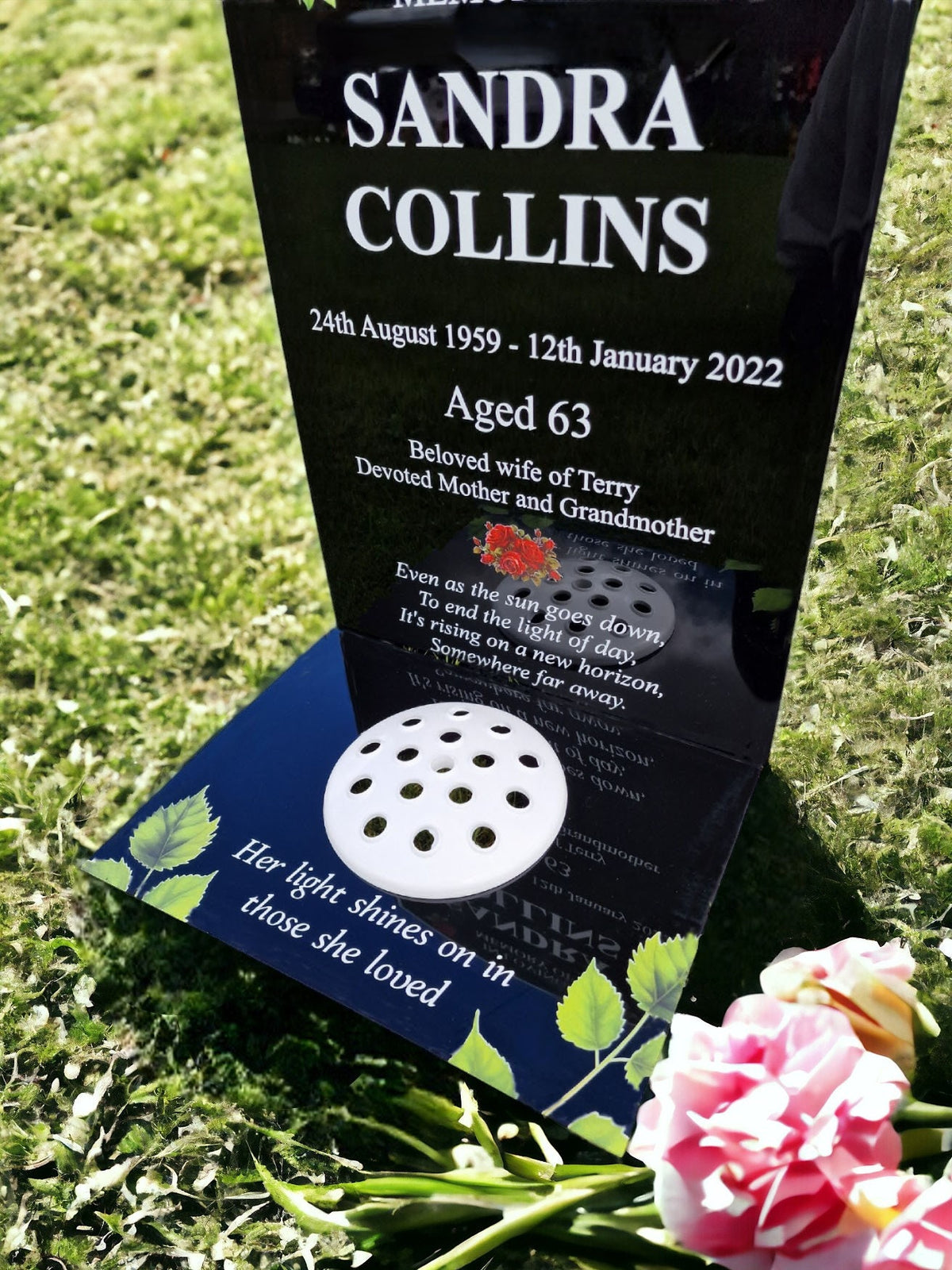 Stunning personalised memorial grave marker - Red rose design - Temporary headstone, outdoor, remembering your loved ones - grave stone