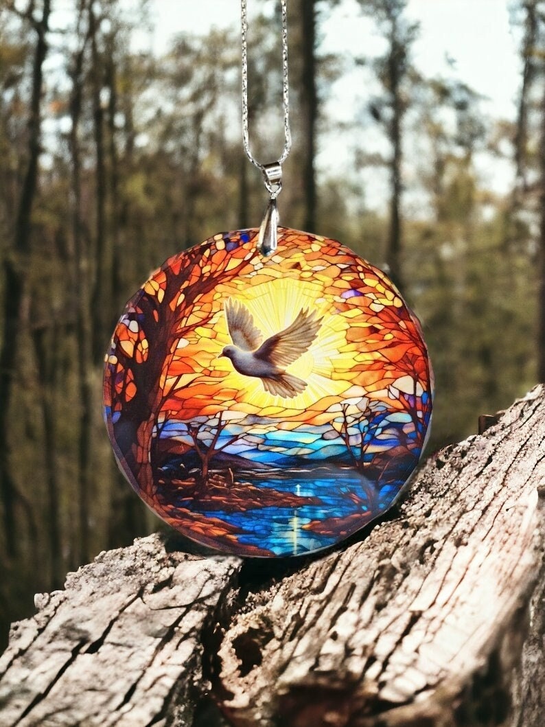 Glass Diamond Cut edge Flying Dove Hanging SunCatcher Ornament - Bauble - Decoration - Stocking filler - Stained Glass - Gift - Present