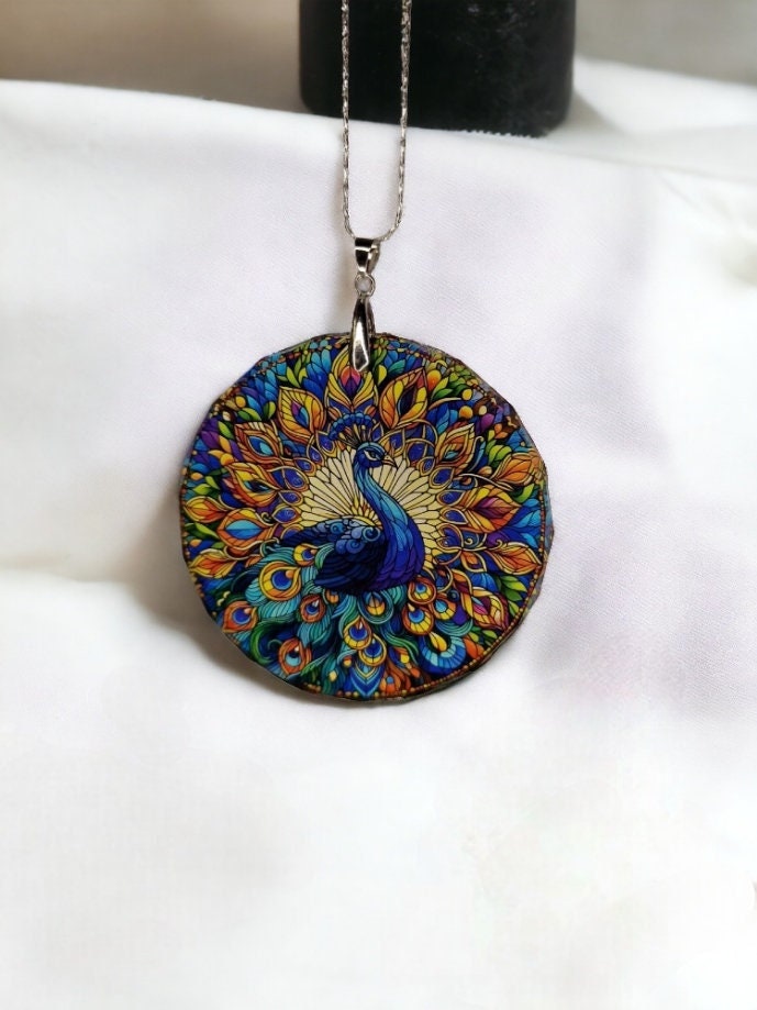 Glass Diamond Cut edge Peacock SunCatcher Ornament - Bauble - Decoration - Stocking filler - Stained Glass - Gift - Present - Garden - Bar