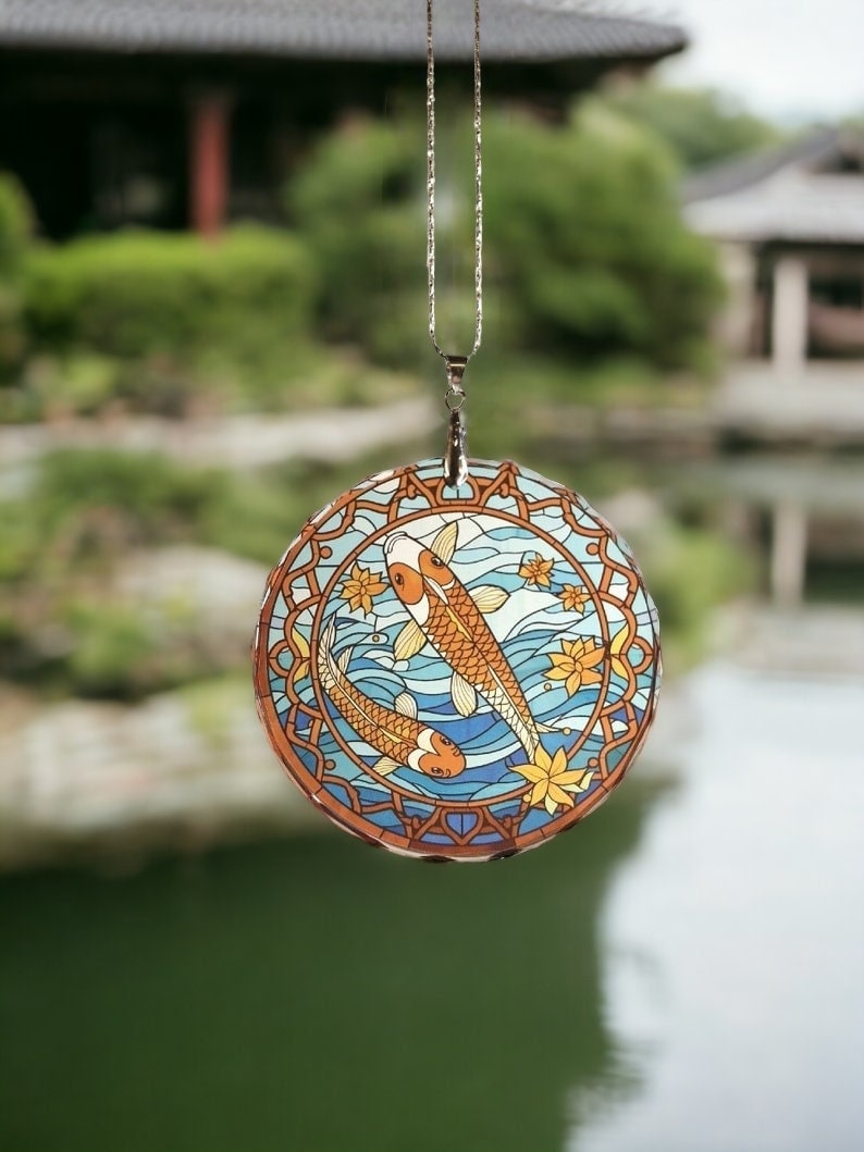Glass Diamond Cut edge Carp SunCatcher Ornament - Bauble - Decoration - Stocking filler - Stained Glass - Gift - Present - Koi Pond - Jap