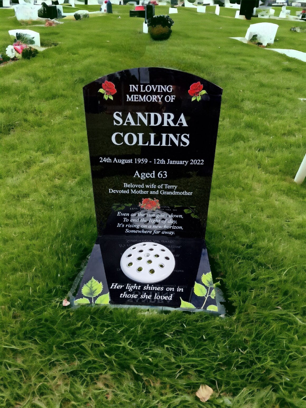 Stunning personalised memorial grave marker - Red rose design - Temporary headstone, outdoor, remembering your loved ones - grave stone
