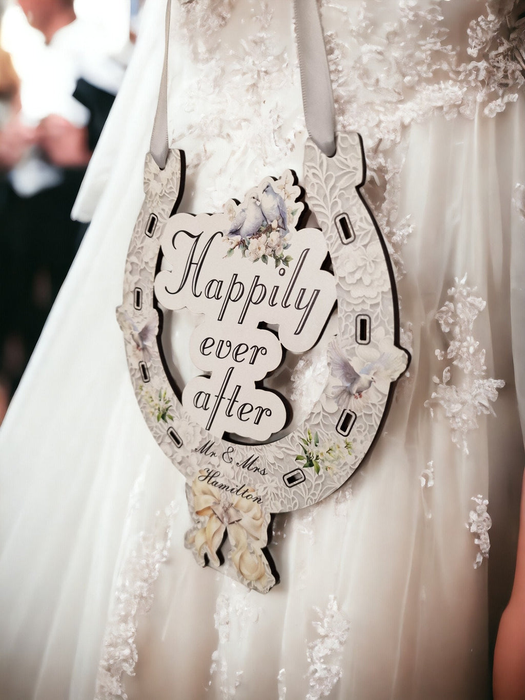 Personalised Lucky Horseshoe Wedding Gift - Mr & Mrs - Present - Bouquet - Marriage Gifts - Decoration Ornament - Keepsake - Sentimental