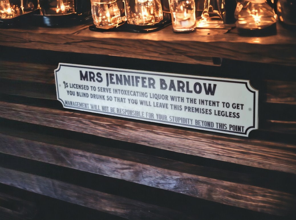 Personalised license to serve alcohol sign - Novelty - Home bar - Perfect gift - Kitchen - dining room - Garden bar - Hot tub - Beer - Gin