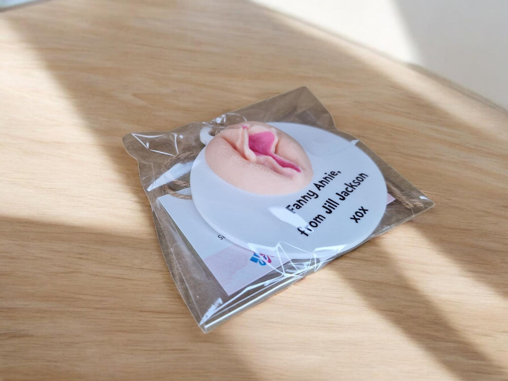 Personalised 3d Adult Flappy Christmas bauble - Vagina - Funny - Christmas tree decoration - Secret Santa - Gift - Pussy - Present - Novelty