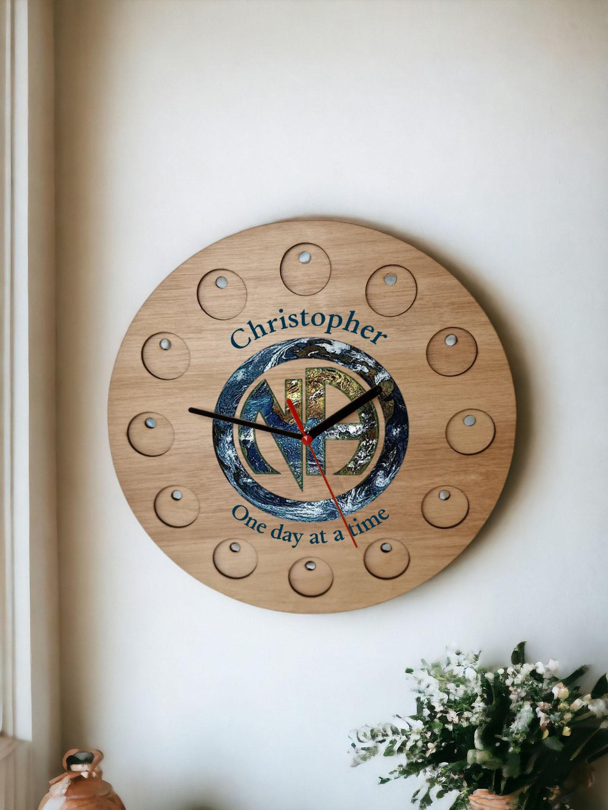 Personalised Recovery Token Display Clock - Chips - Personalized Serenity Prayer Recovery Chip Holder - NA display - Holder - Coin - Gift