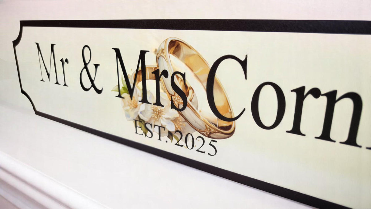 Personalised Mr & Mrs Wedding Name Sign - gift - Decoration - Plaque - Street sign - Railway - New couple - Gift - Present - Marriage