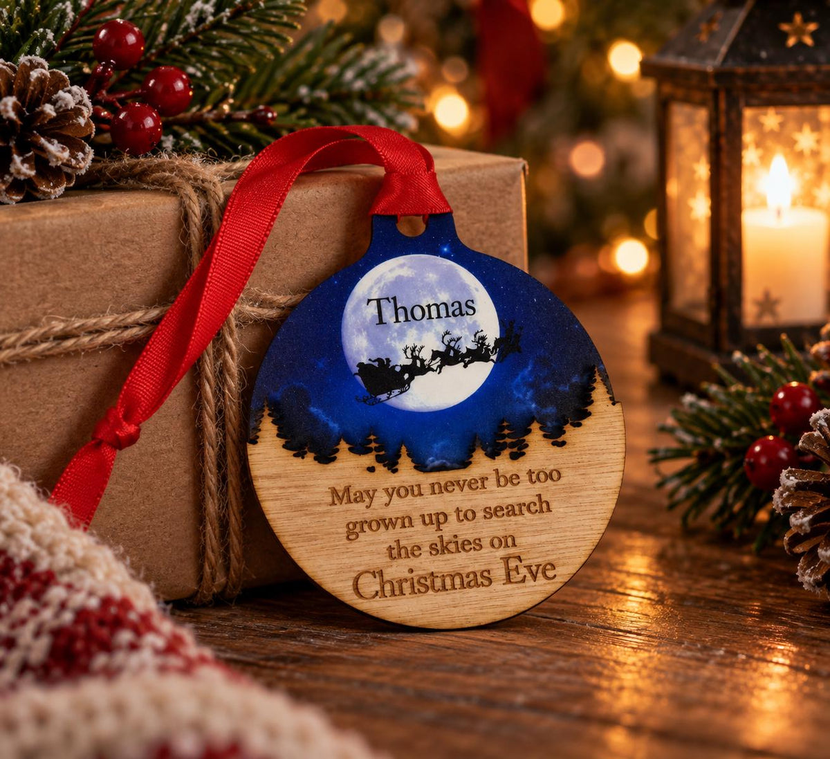 Christmas bauble - beautiful gift for all ages - xmas - gift - present - tree - decoration - decor - home - office - work - friend - family